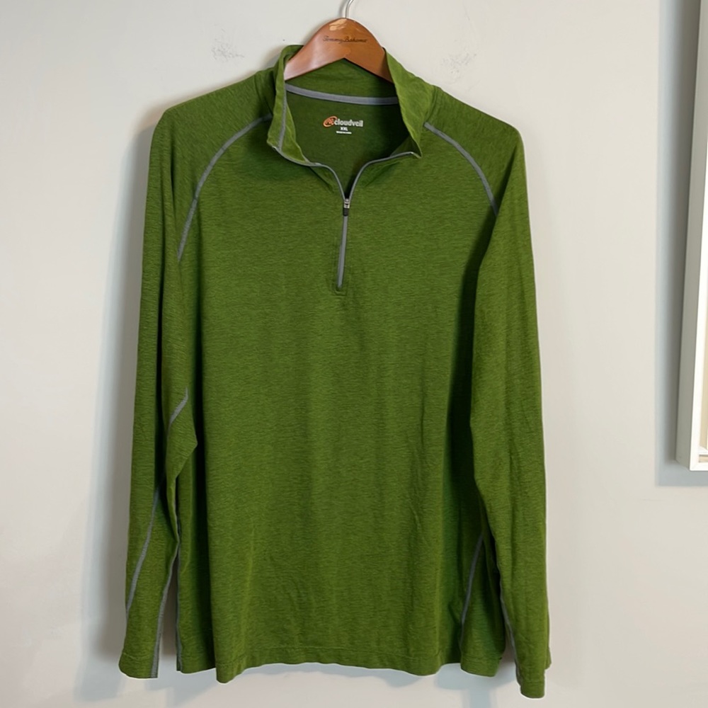 Cloudveil men’s green and gray quarters this whole over long sleeve top